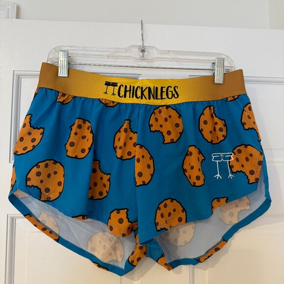 Chicknlegs Women's Chocolate Chip Cookies 1.5" Split Shorts -- Large - Picture 1 of 3